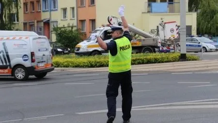 Groźny wypadek pod Warszawą. Zginął motocyklista