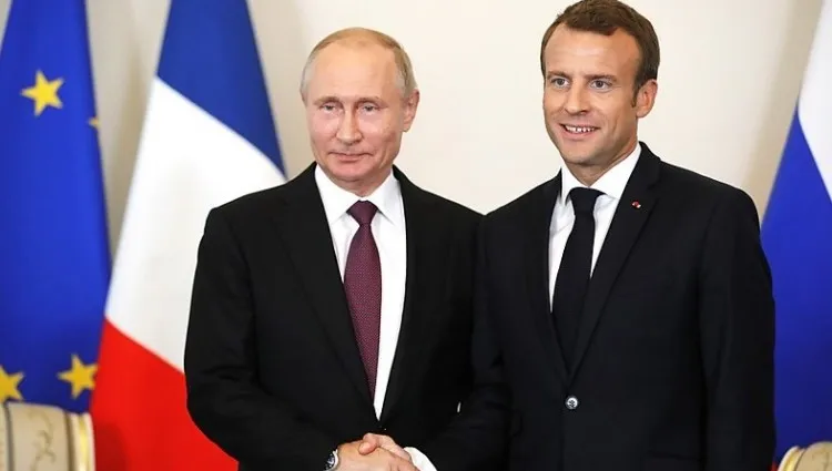 Macron rozmawia z Putinem