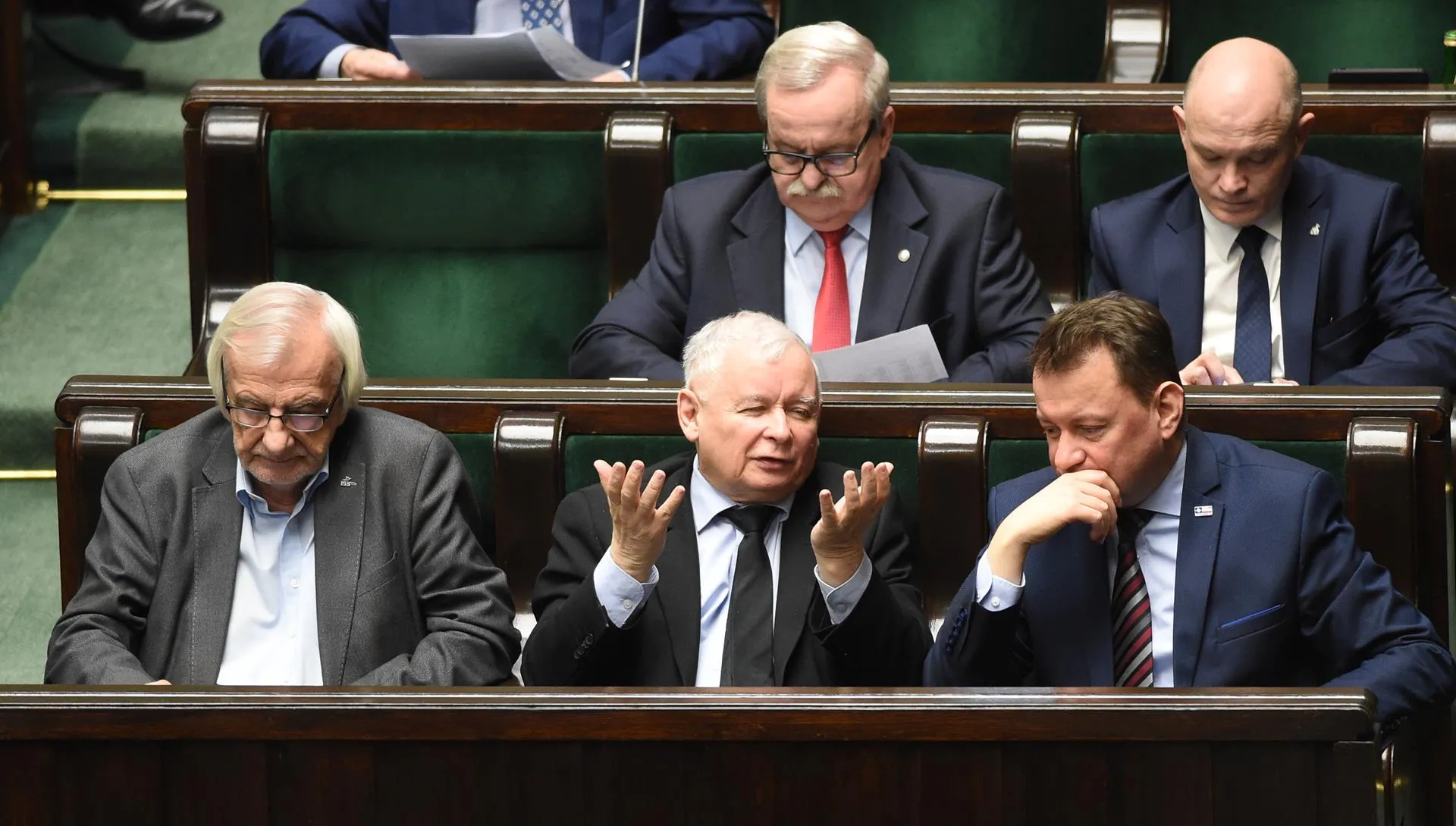 Jak wydarzenia ostatnich dni wpłynęły na poparcie dla partii? Lider pozostaje niezmienny