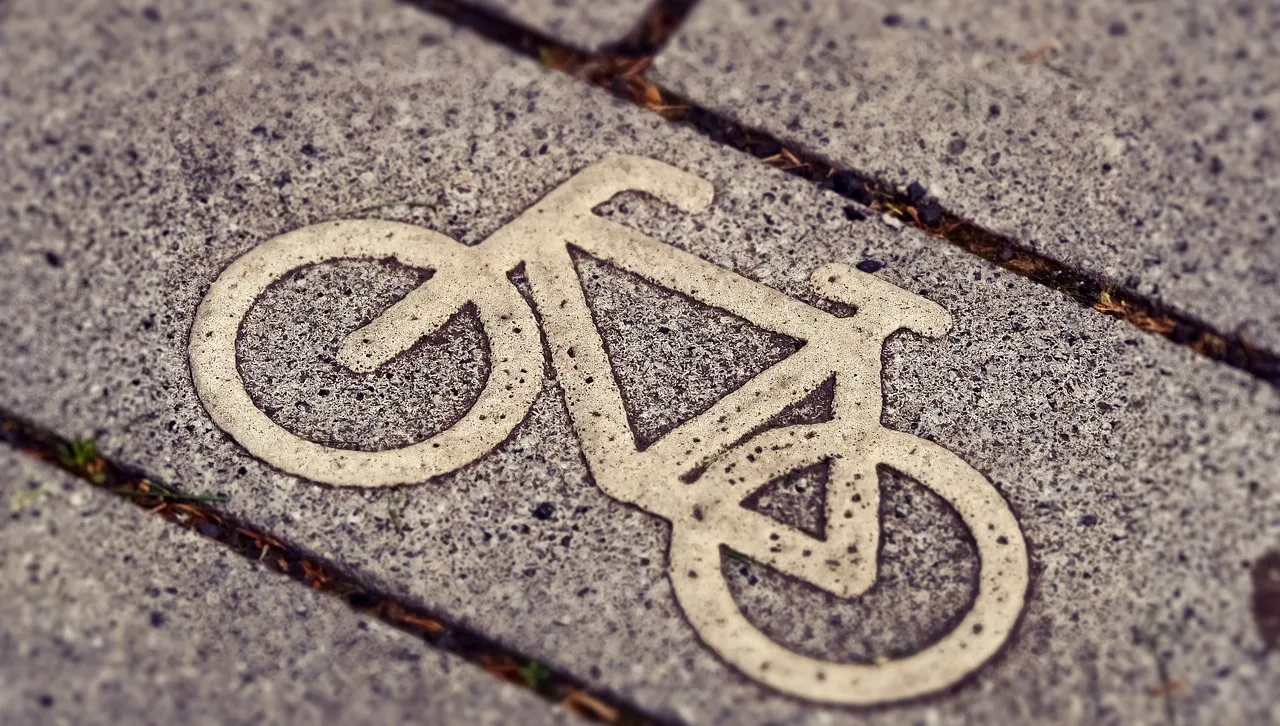 Zderzenie rowerzystów - dwie osoby w szpitalu
