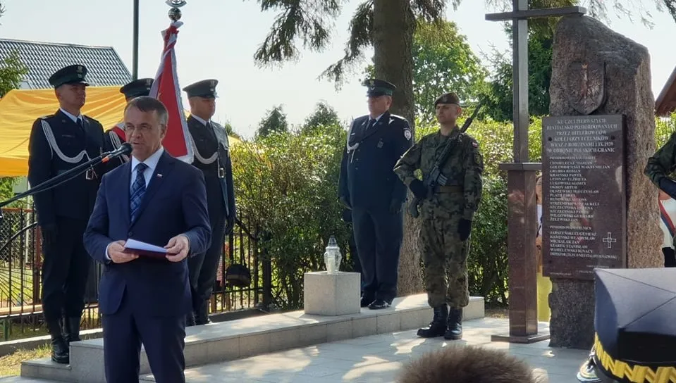 Uczczono pamięć zamordowanych celników i kolejarzy