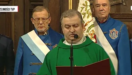 Msza święta w intencji ofiar katastrofy smoleńskiej z udziałem najwyższych władz państwowych