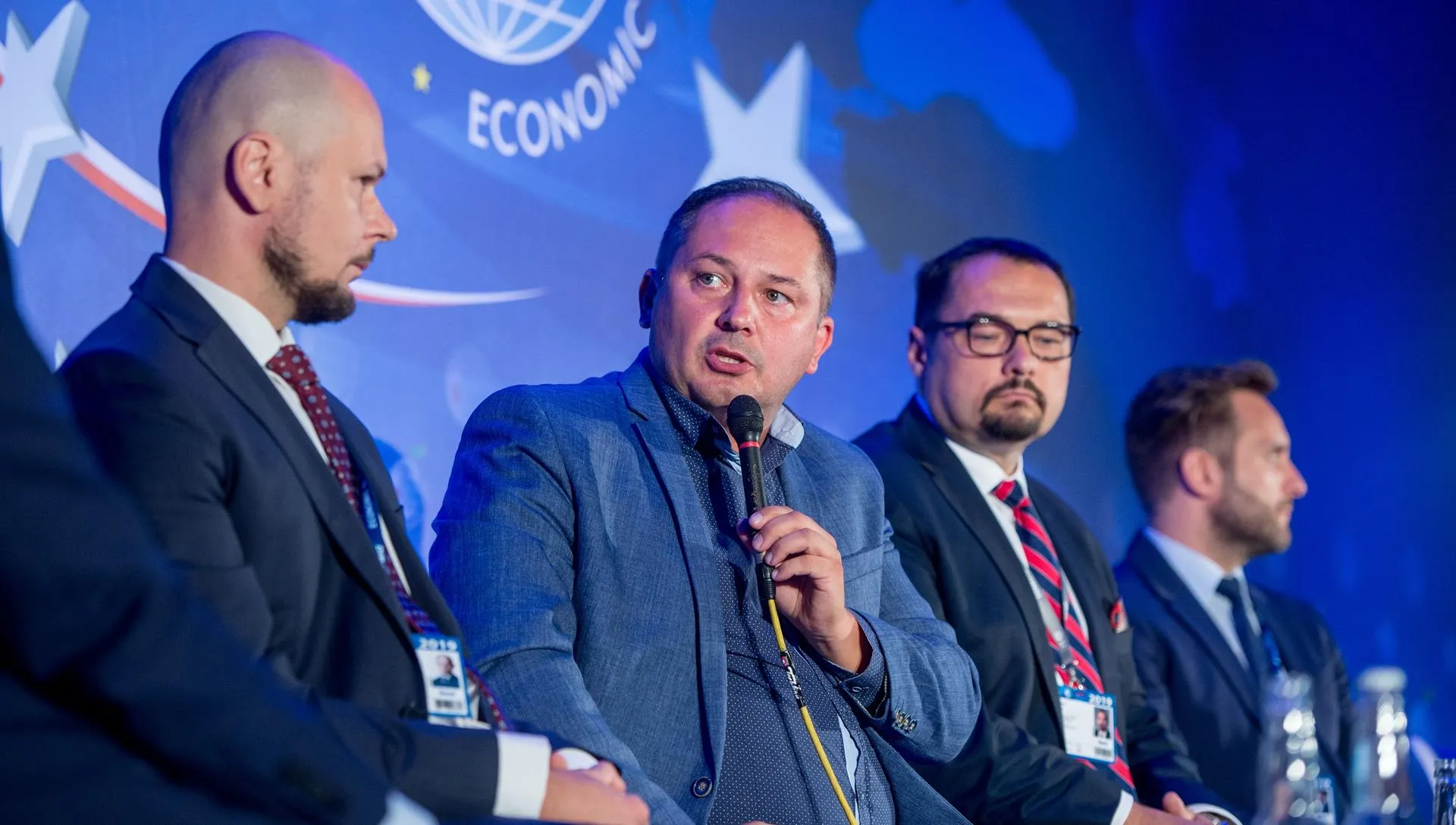 Informatyzacja i kablowanie wpływa na zwiększenie bezpieczeństwa energetycznego Polski