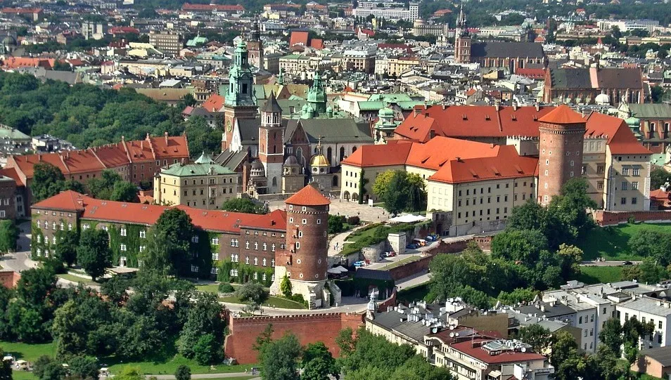 Budapeszt - Dunaj, Praga - teatr lalek, Kraków - .... wódka. American Airlines przeprasza
