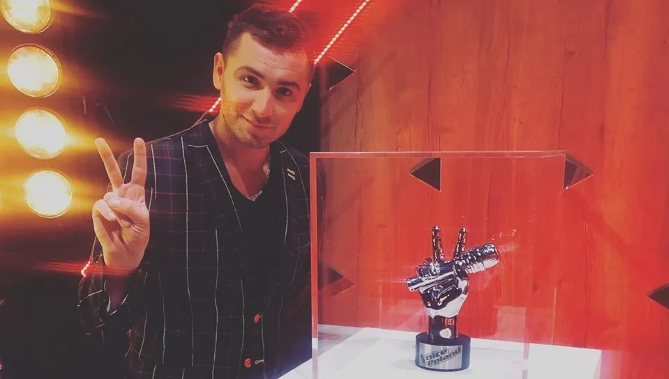 Udało mu się dzięki fanom. Teraz radzi, co robić z wygraną w „The Voice of Poland”