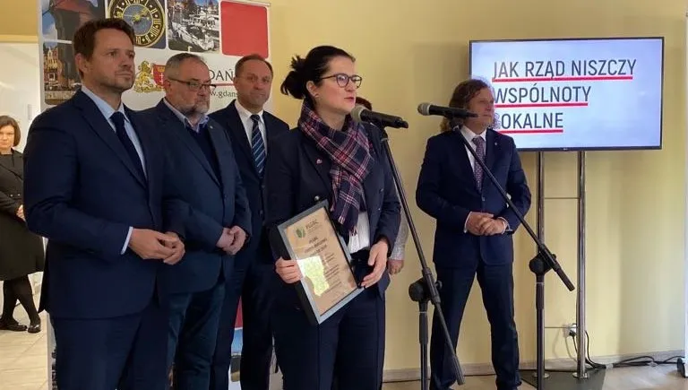 Trzaskowski w Gdańsku. Razem z Dulkiewicz zaatakowali rząd