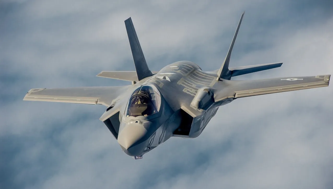 Włoski minister obrony deklaruje: nasz udział w programie F-35 jest podyktowany koniecznością