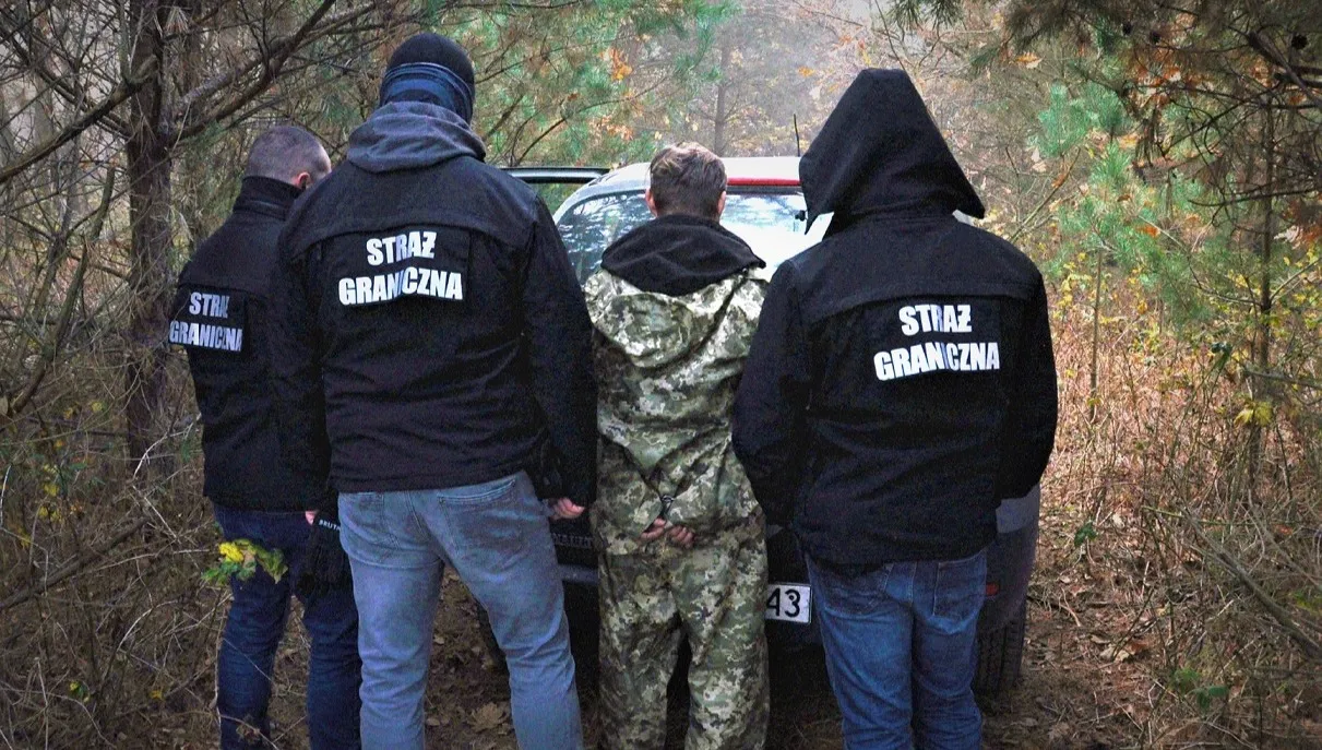 Przemycał papierosy za pomocą... drona