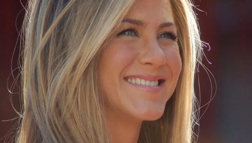 Figura Aniston zachwyca od zawsze. Jak ona to robi? Aktorka zdradziła swój przepis