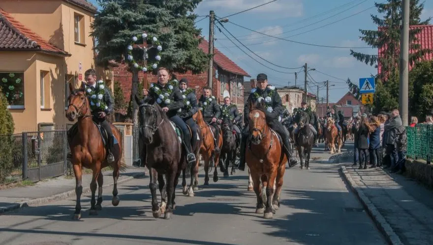 Wielkanocne procesje konne na liście dziedzictwa kulturowego?