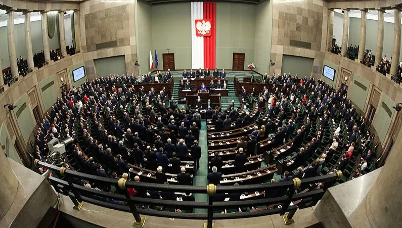 Sejm o zniesieniu 30-krotności ZUS