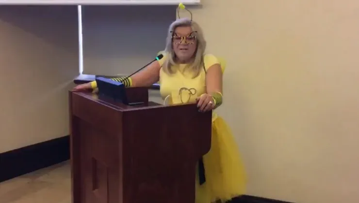 Ta "pszczółka" zrobiła furorę! Poznańska radna lewicy walczyła o owady jak lwica... WIDEO