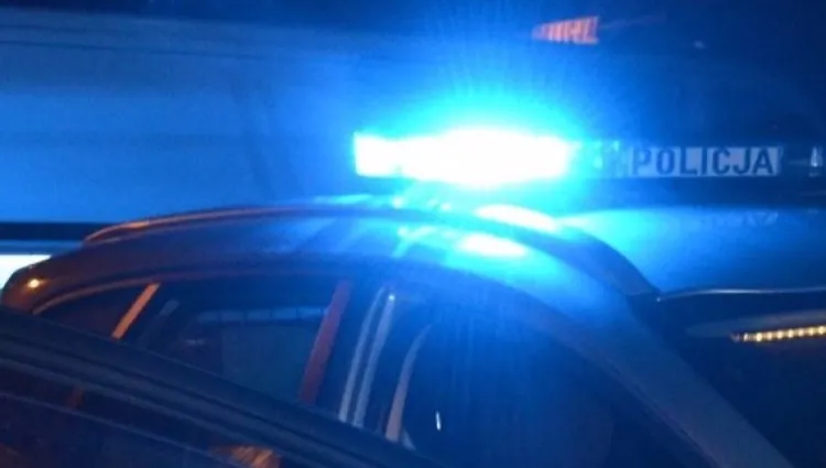 Policjanci schwytali uciekającego 37-latka. Był poszukiwany, miał przy sobie narkotyki