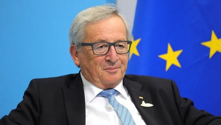 Juncker wie jak się ustawić! Mimo oddania szefostwa nad KE,  nadal może liczyć na europejskie przywileje 