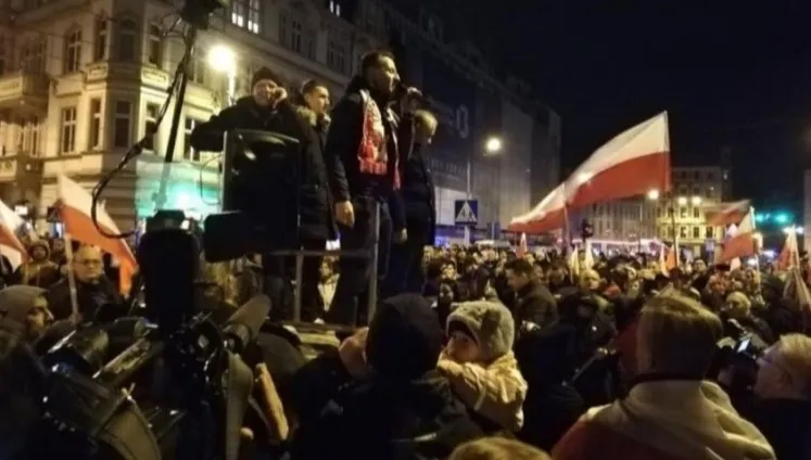 Marsz Niepodległości we Wrocławiu. Jedna z zatrzymanych składa zażalenie