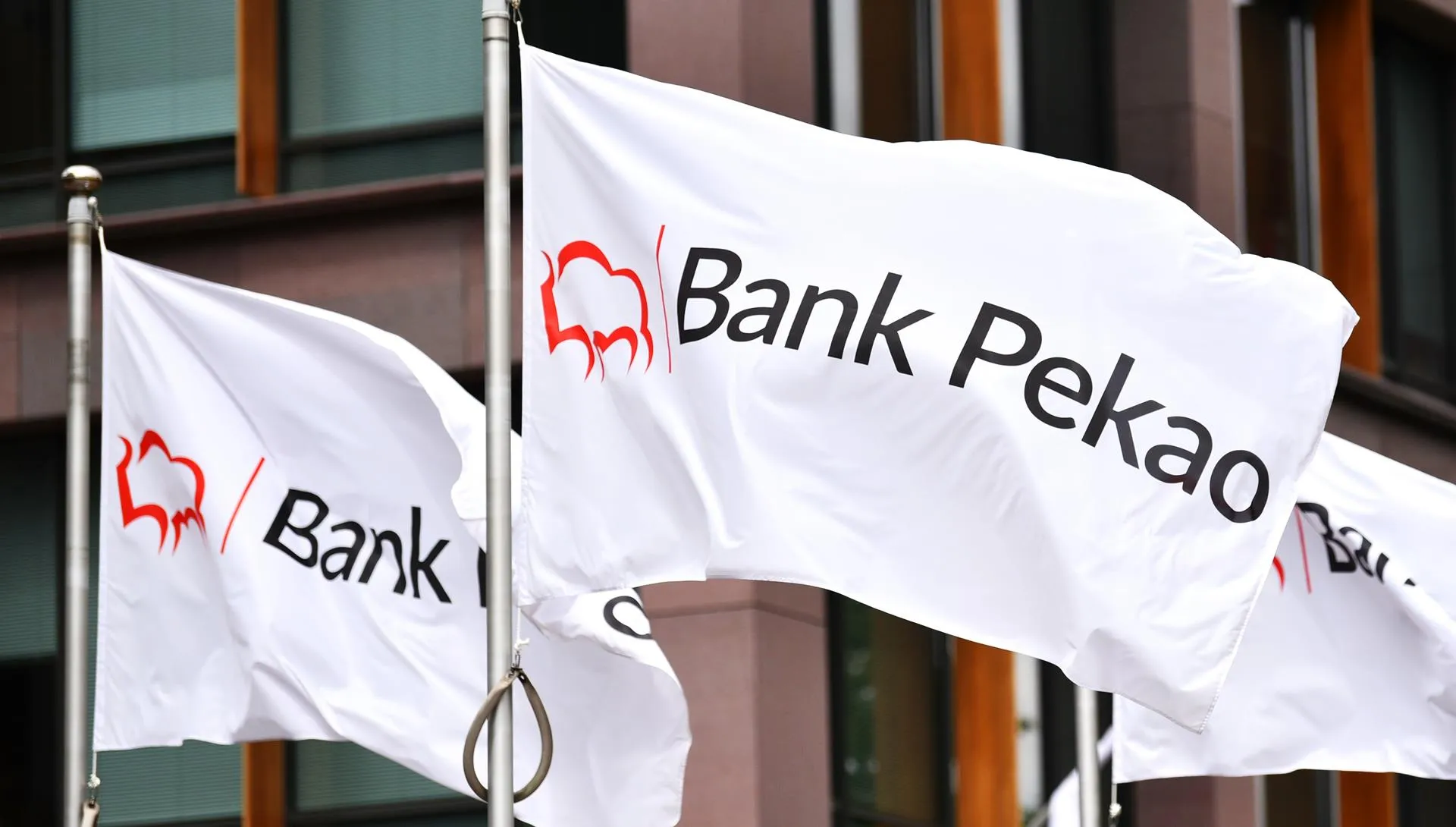 Bank Pekao S.A. kontynuuje dotychczasową strategię    