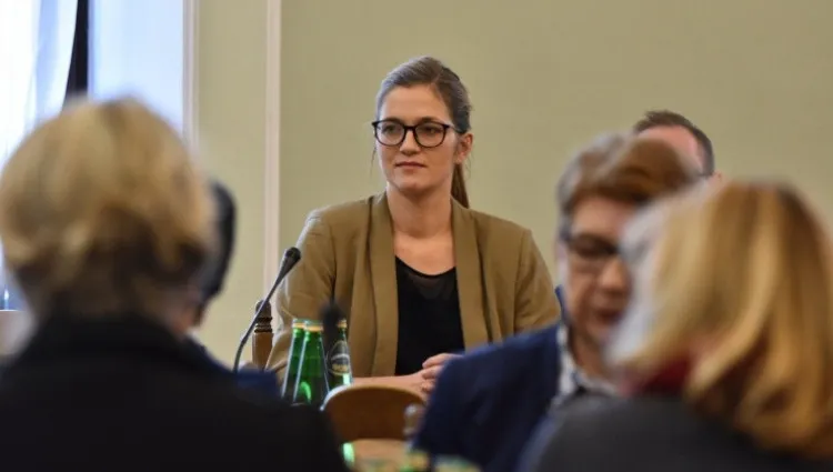 Burza wokół przewodniczącej komisji rodziny. Marszałek Sejmu: To źle wróży