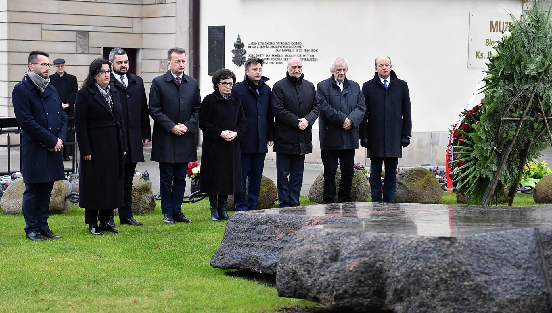 38. rocznica stanu wojennego. Przedstawiciele rządu upamiętnili bł. ks. Jerzego Popiełuszkę