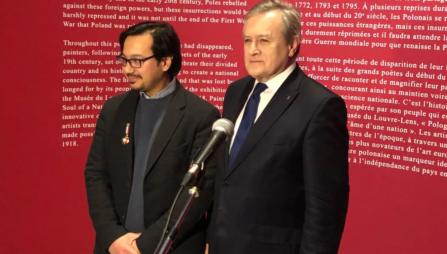 Wicedyrektor Luwru z polskim odznaczeniem. Order wręczył minister kultury prof. Gliński