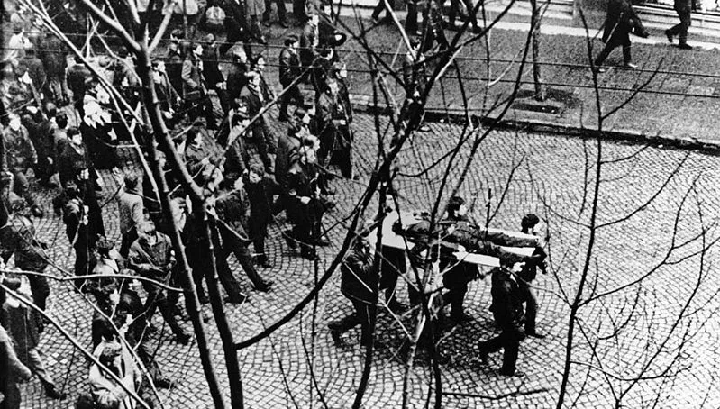 Uczczono pamięć ofiar Grudnia 1970 r. na Wybrzeżu