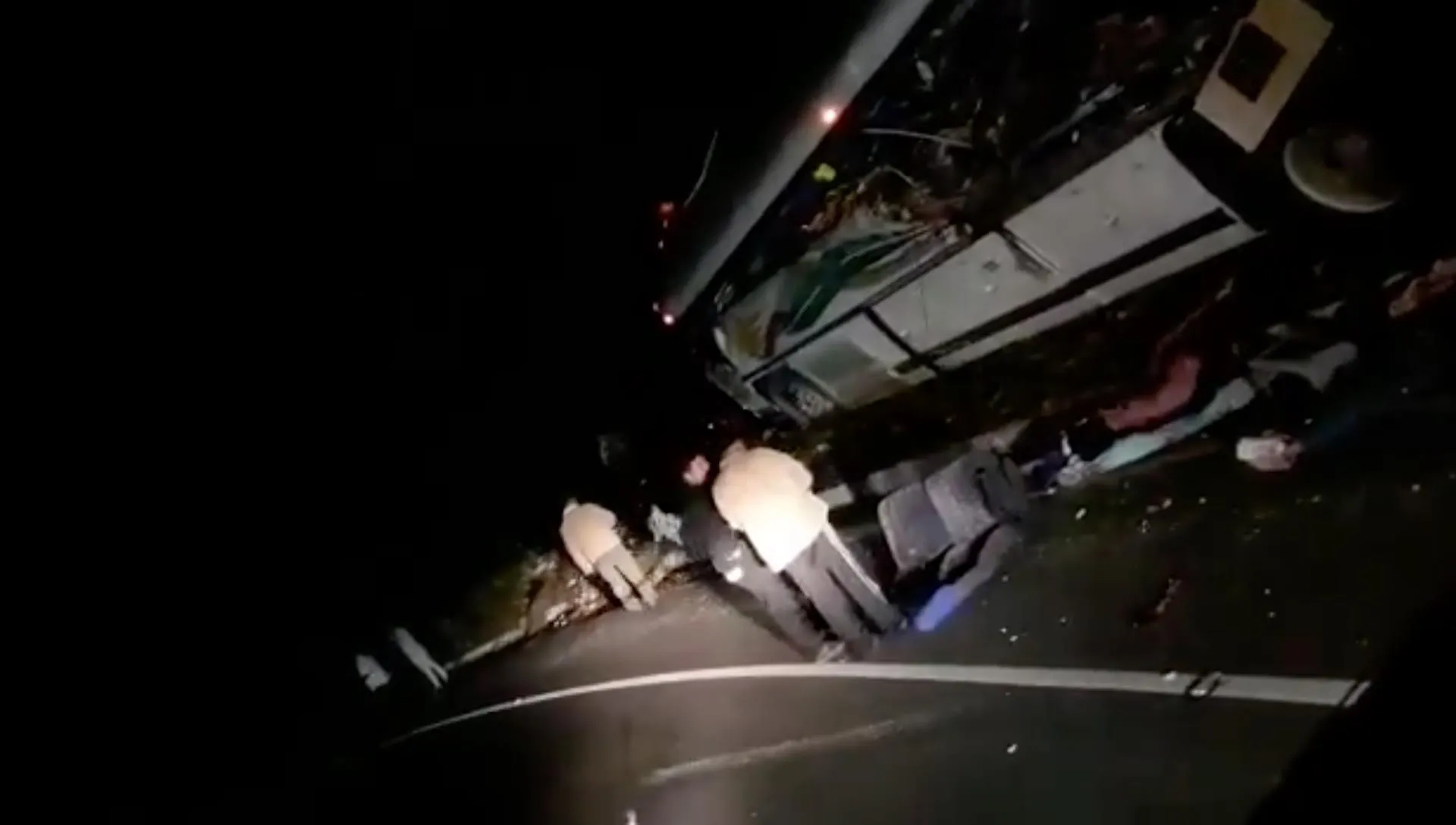 Wypadek autokaru we wschodniej Gwatemalii. Nie żyje co najmniej 20 osób
