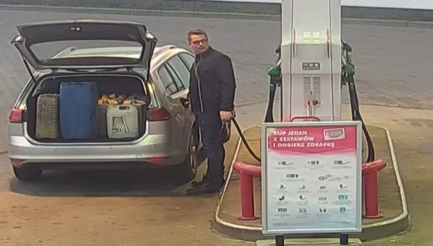 "Szuka cię Gwiazdor". Policja prosi pomoc w sprawie podejrzanego o kradzież paliwa