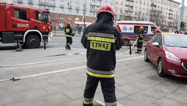 Warszawa: Pożar przy Żegańskiej. Zginęła jedna osoba