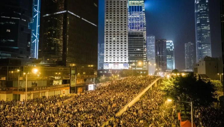 Powołano nowego szefa biura łącznikowego Chin w Hongkongu. Zmiana zakończy protesty w Hongkongu?