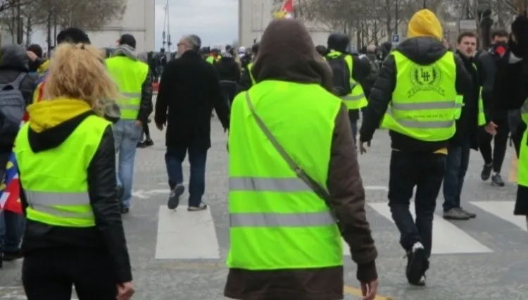 Niespokojnie na ulicach miast we Francji. Demonstranci nie chcą reformy systemu emerytalnego