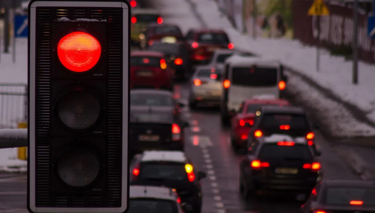 Kilkukilometrowy korek na autostradzie A4