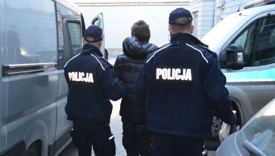 "Na policjanta" dwa razy próbował oszukać tę samą kobietę