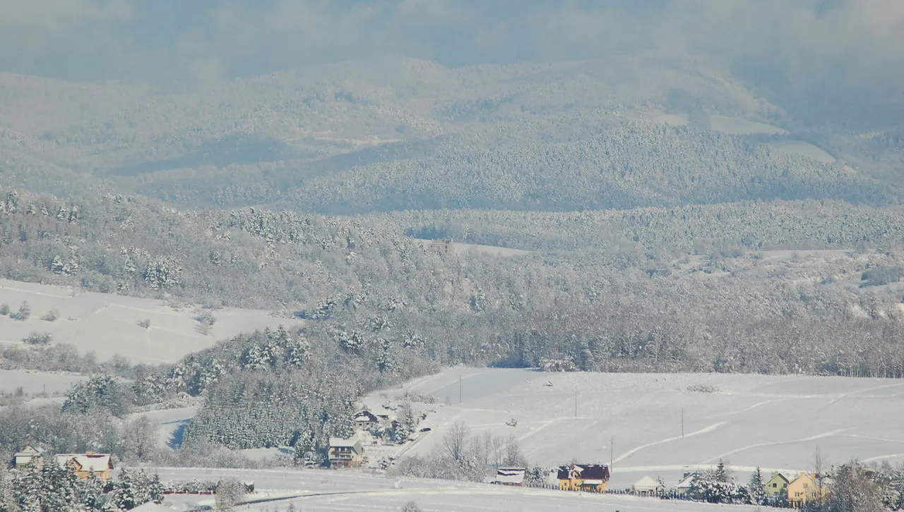 Sporo turystów i śnieg w Bieszczadach