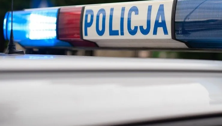 Za rozpylenie gazu w szkole stanie przed sądem