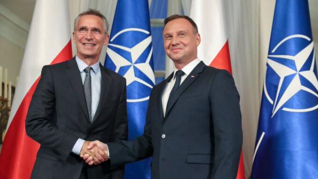 Szef NATO Jens Stoltenberg i prezydent Andrzej Duda