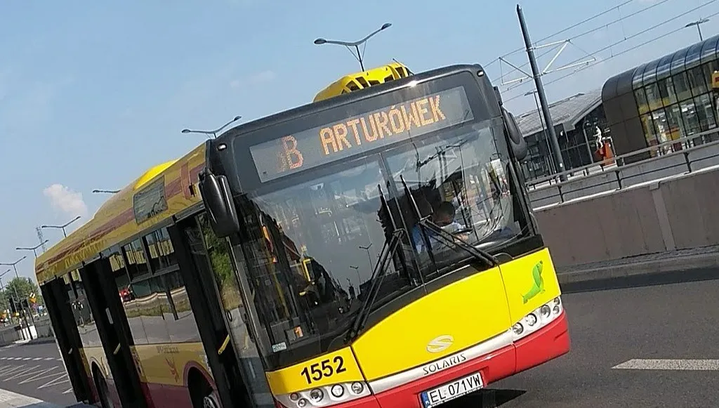 Śnieg opóźnia autobusy w Łodzi