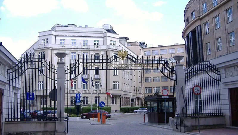 Konserwator: bramy Kancelarii Prezydenta w złym stanie