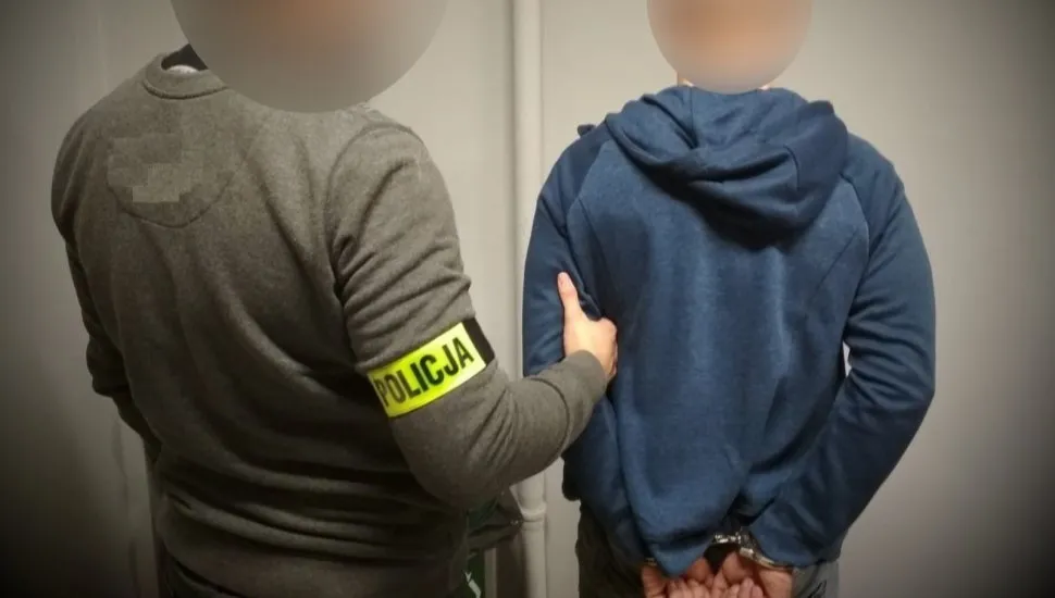 Dwaj złodzieje zatrzymani tuż po okradzeniu jubilera