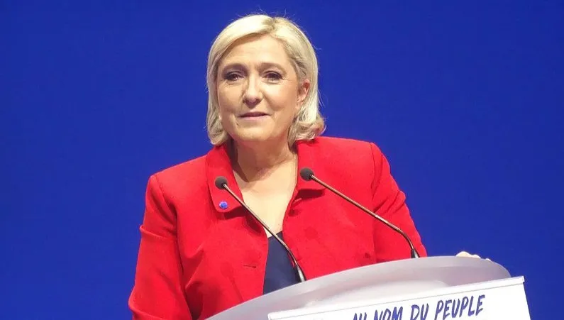 Le Pen ścigana przez wierzyciela z Rosji