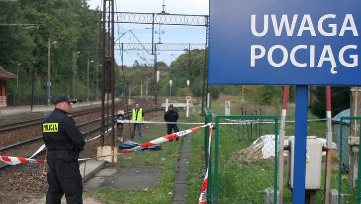 Wjechał na przejazd wprost przed pociąg