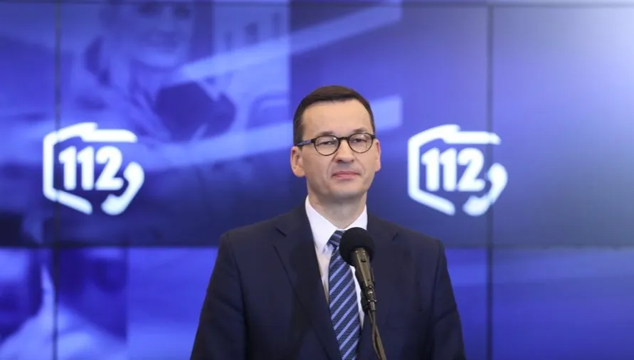 Premier podziękował operatorom numeru 112. "Bez was nie byłoby wielu ocalonych istnień"