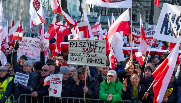 Po francusku i po włosku! Opublikujemy nowe wersje językowe listów o Polsce