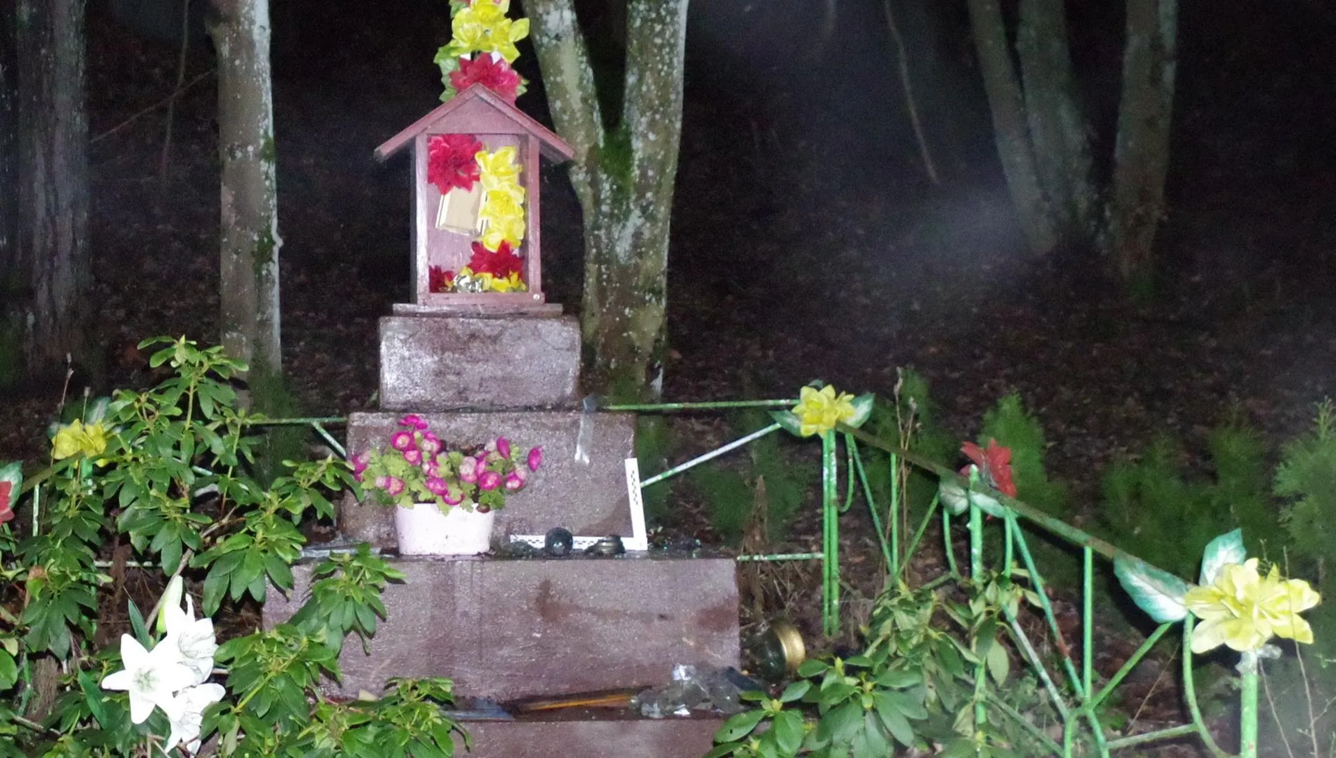Zbezcześcił przydrożne kapliczki. Usłyszał zarzuty za znieważenie przedmiotów czci religijnej 