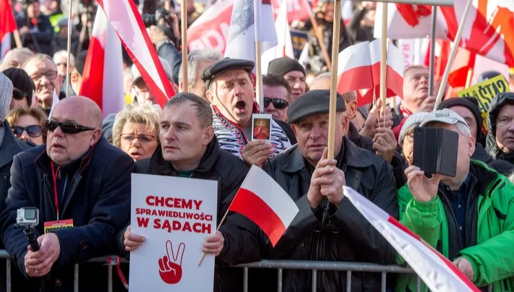 Vogliamo tribunali equi 