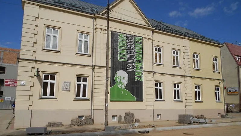 Centrum im. Zamenhofa szuka przedwojennych zabawek