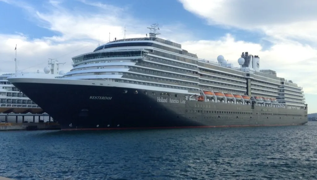 Niepokojące wieści z MS Westerdam: Były pasażer zakażony koronawirusem