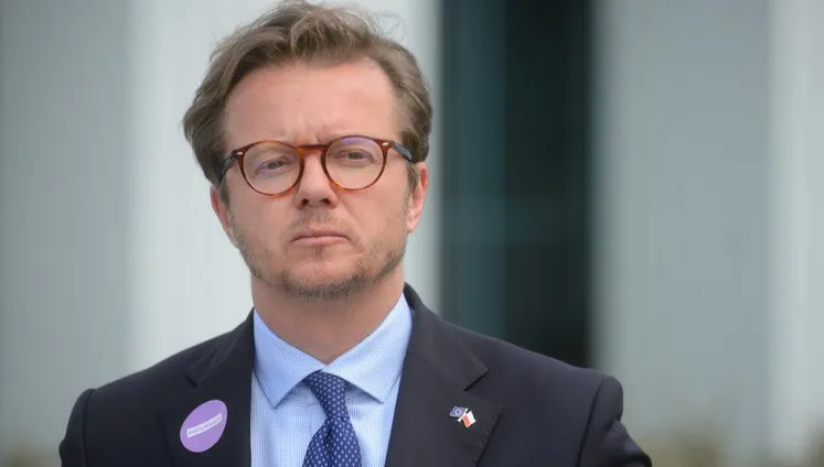 Grodzki wytacza Sakiewiczowi także proces cywilny. Politykowi pomoże znany obrońca "kasty"