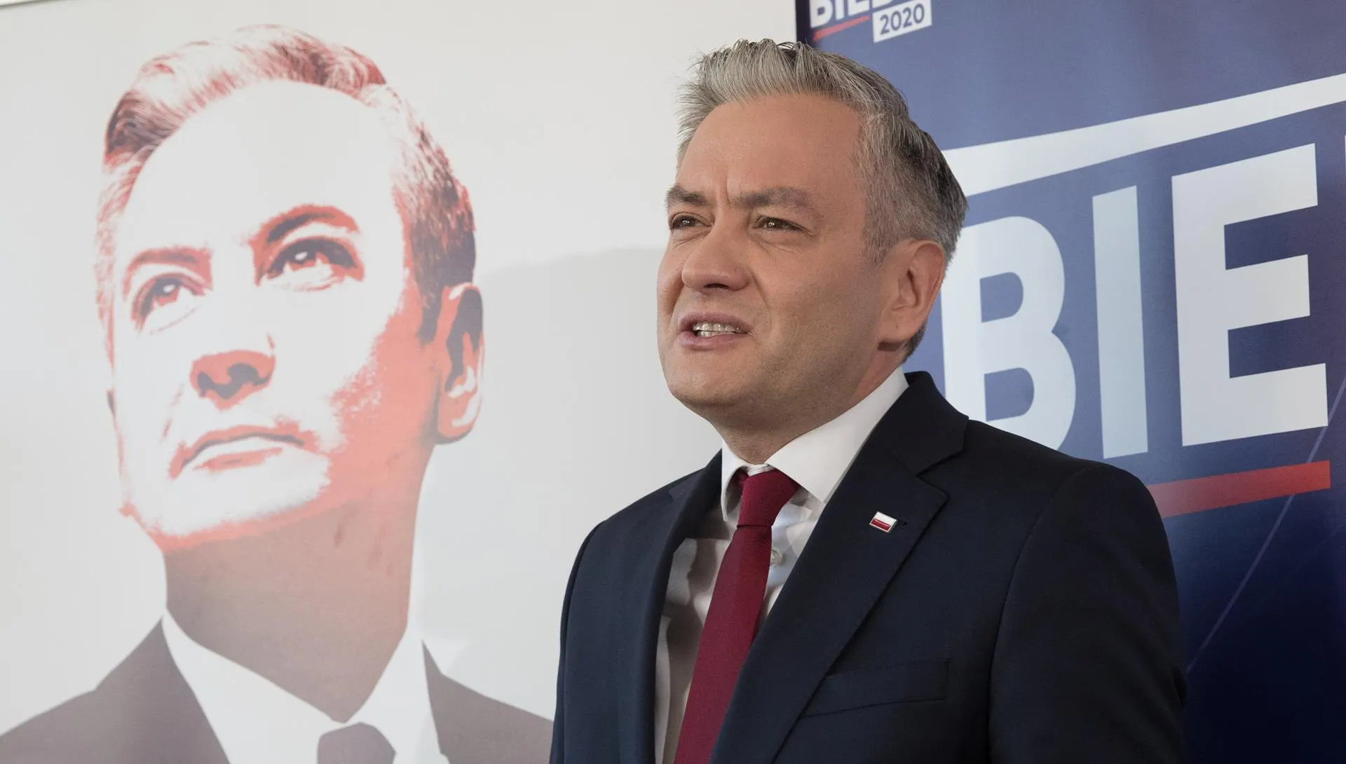 Biedroń atakuje prezydenta Dudę: Budzi się jakiś niedźwiedź ze snu zimowego i mówi takie rzeczy
