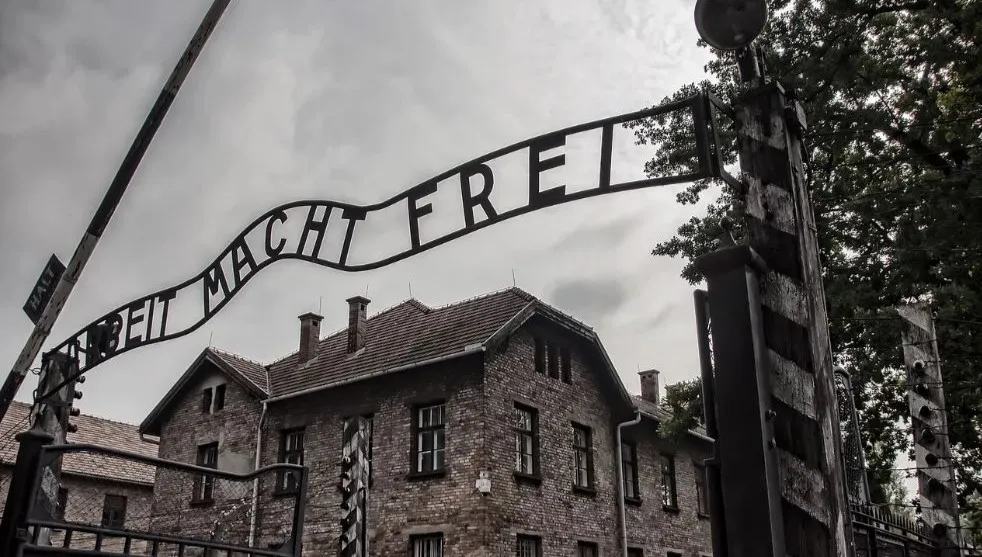 Książki nazistowskiego propagandysty nie znikną z Amazona? „Działamy zgodnie z regulaminem”
