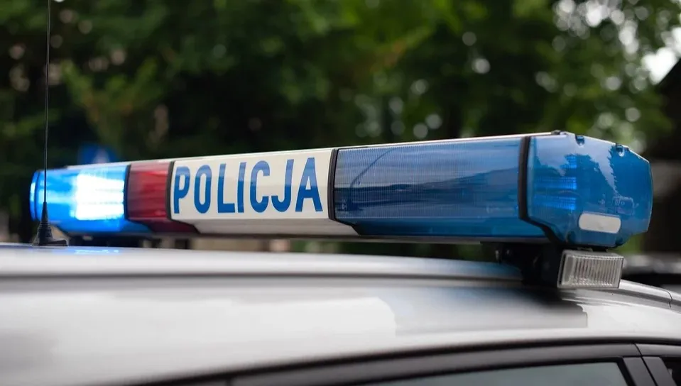 Okłamał policję, bo... chciał radiowozem wrócić do domu