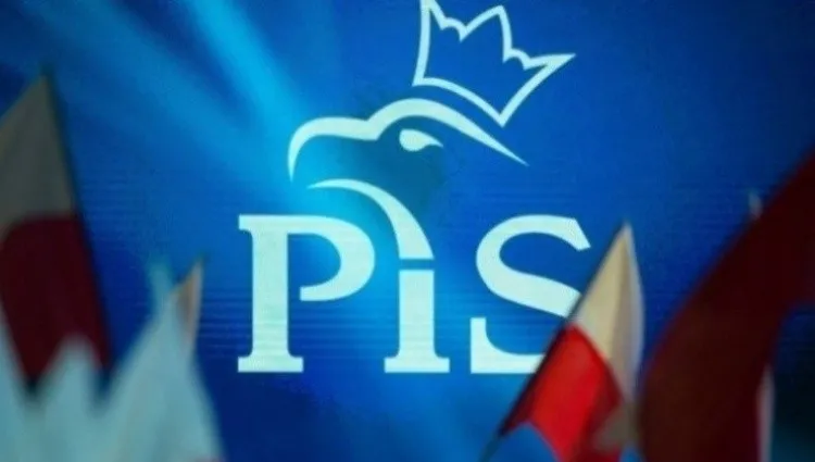 Posiedzenie klubu PiS z udziałem prezydenta